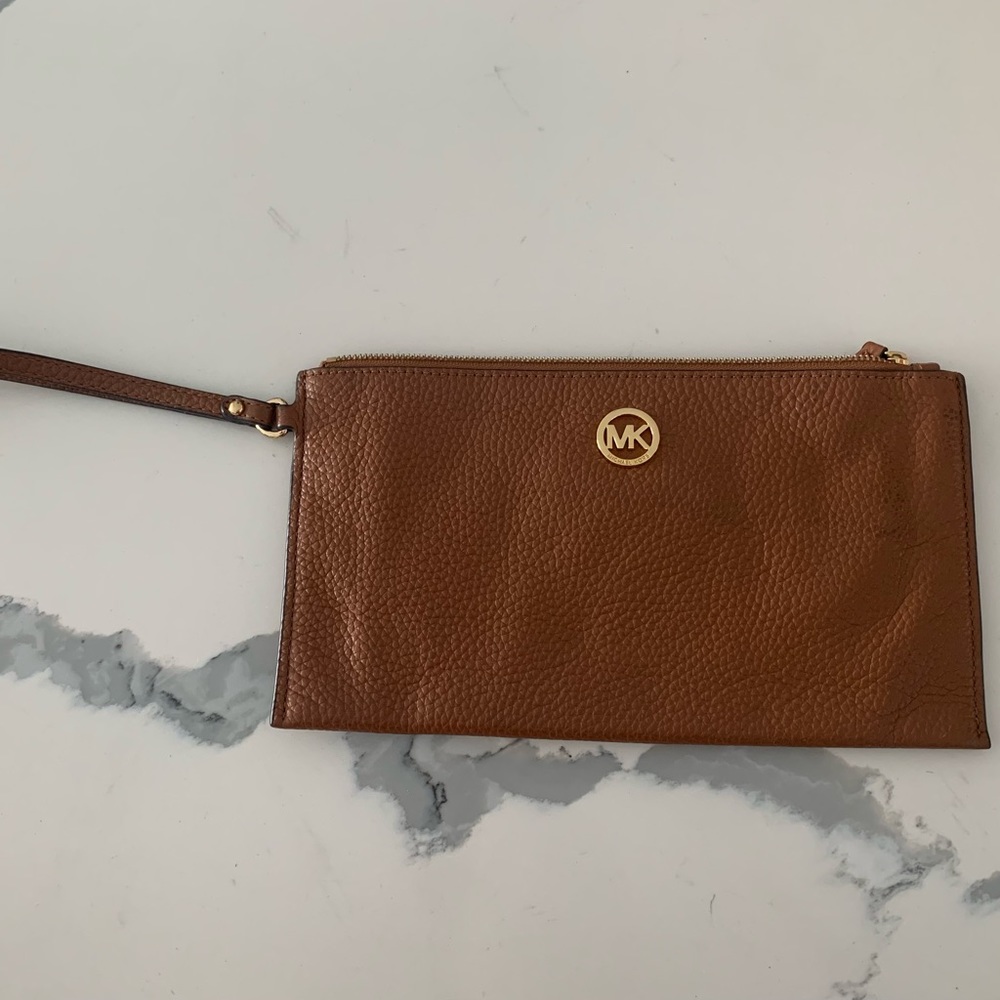 Michael Kors tan leather wristlet